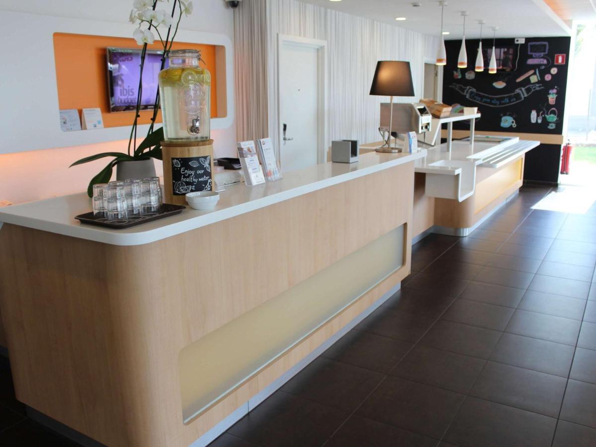 Ibis Budget Port *